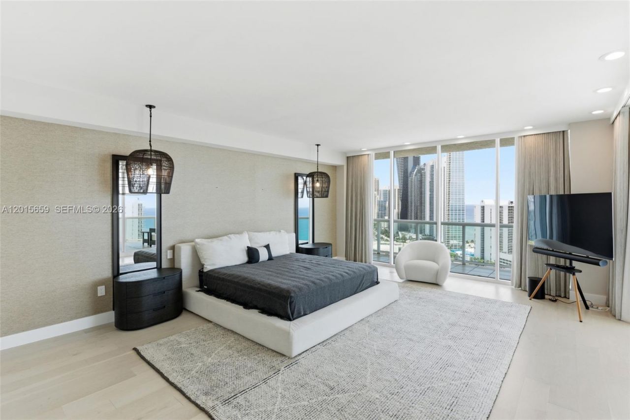 16400 Collins Ave, Unit PH41, Sunny Isles Beach, FL 33160 Photo