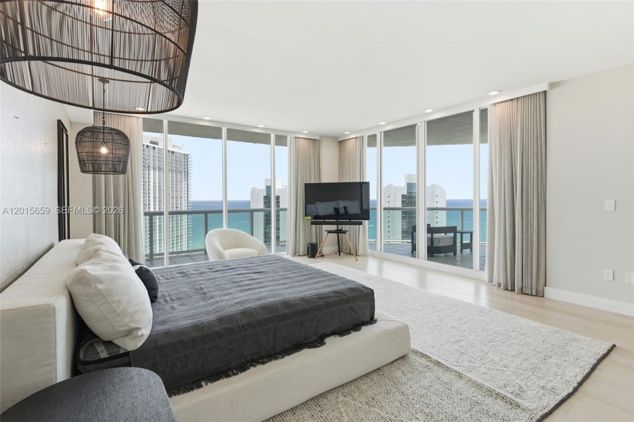 16400 Collins Ave, Unit PH41, Sunny Isles Beach, FL 33160 Photo