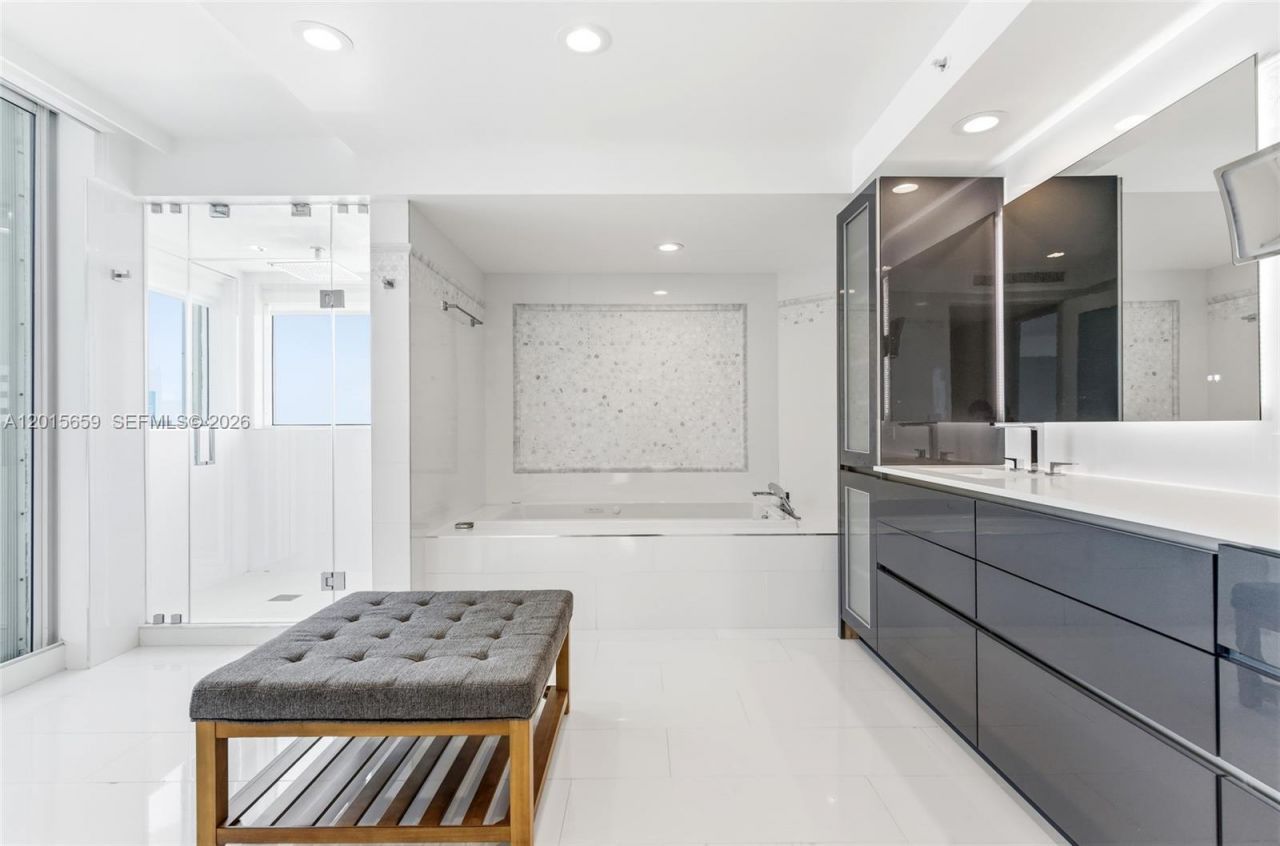 16400 Collins Ave, Unit PH41, Sunny Isles Beach, FL 33160 Photo