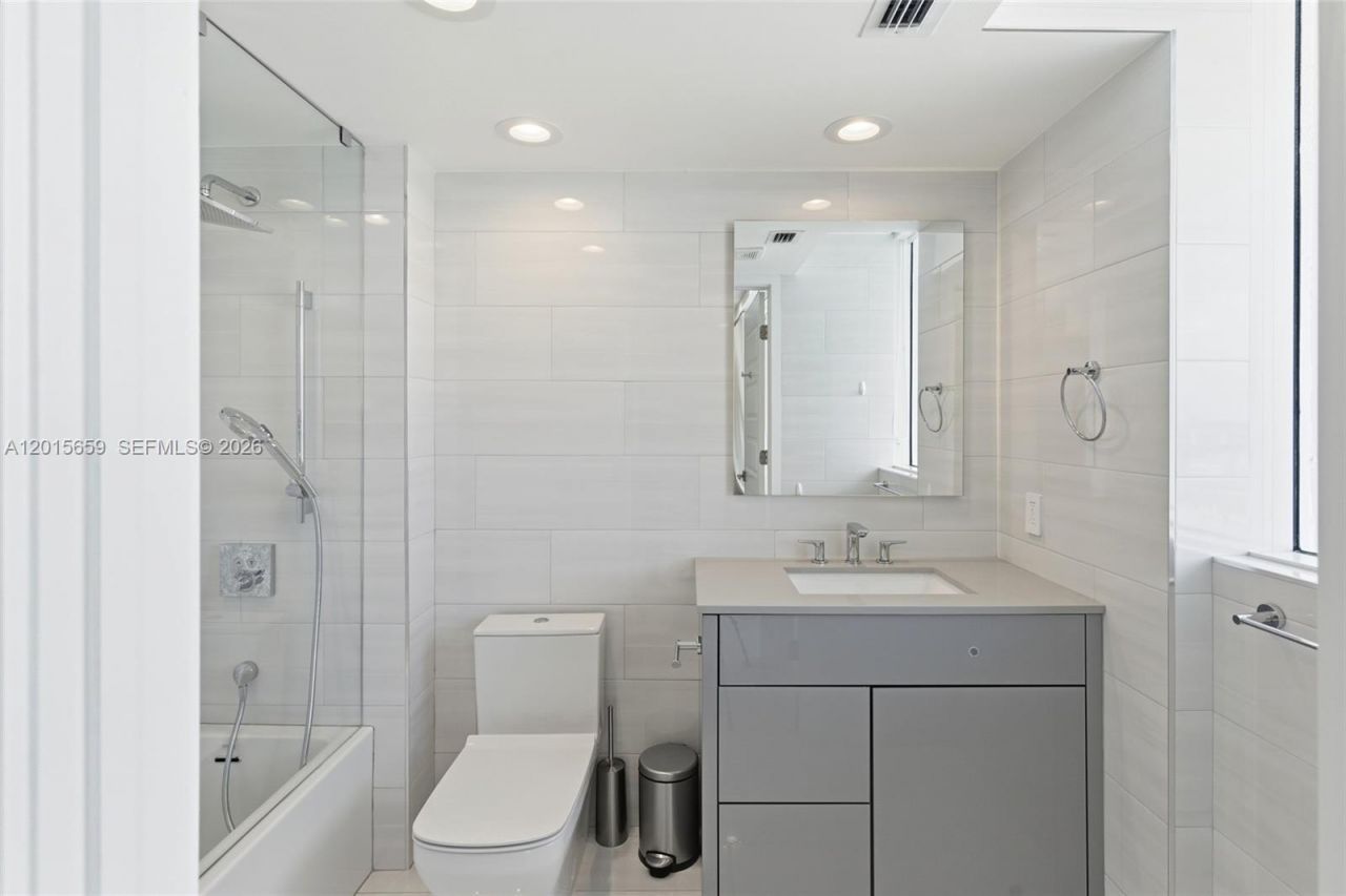 16400 Collins Ave, Unit PH41, Sunny Isles Beach, FL 33160 Photo