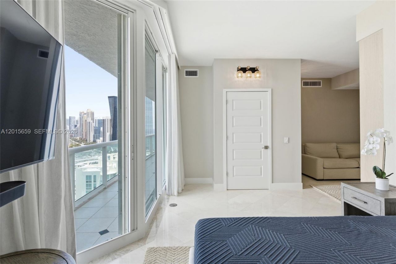 16400 Collins Ave, Unit PH41, Sunny Isles Beach, FL 33160 Photo
