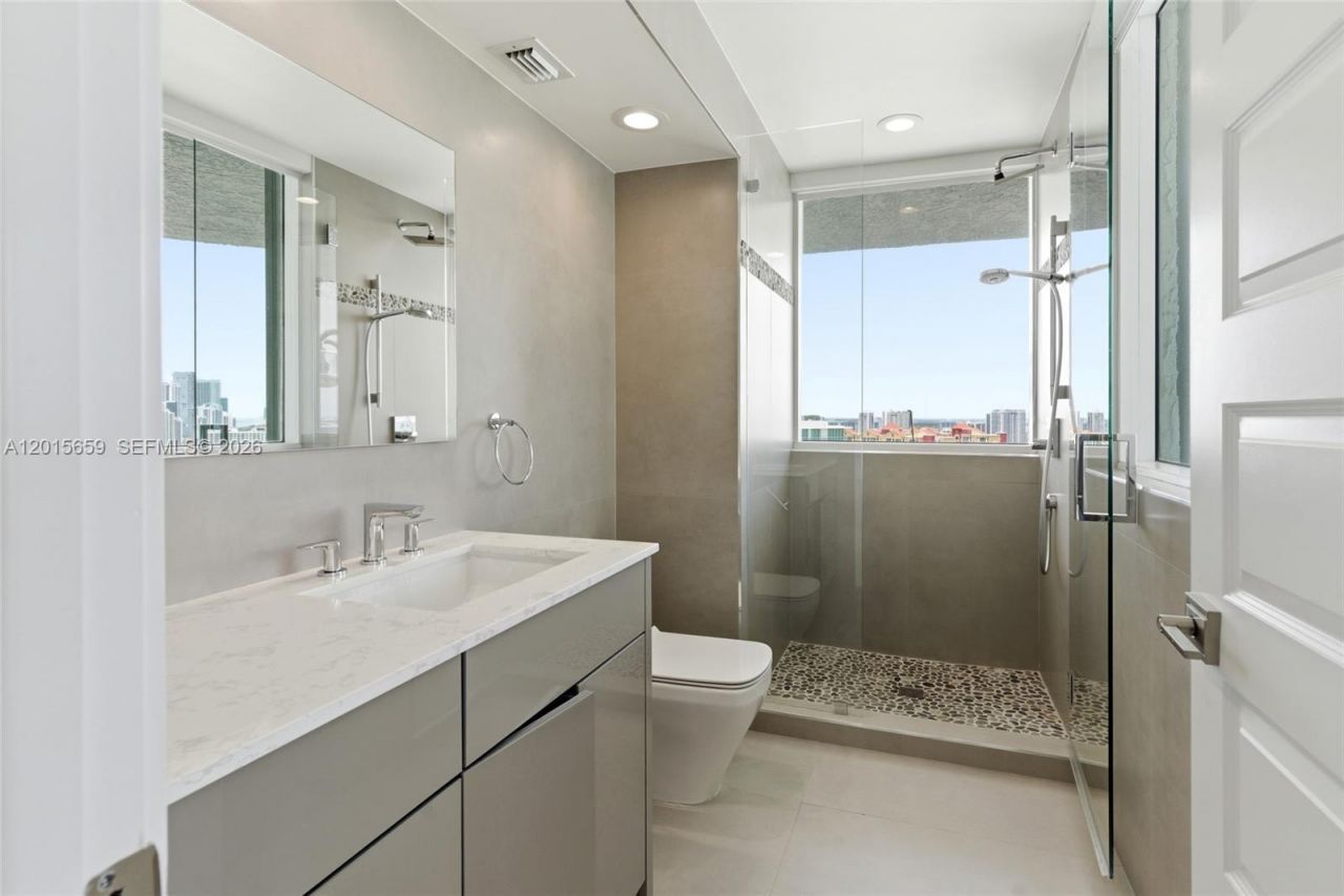 16400 Collins Ave, Unit PH41, Sunny Isles Beach, FL 33160 Photo