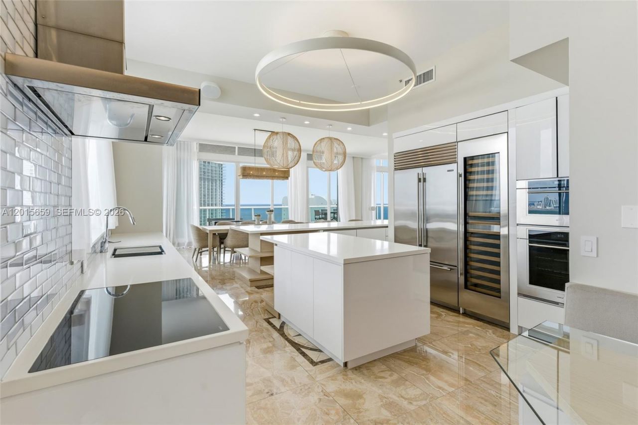16400 Collins Ave, Unit PH41, Sunny Isles Beach, FL 33160 Photo