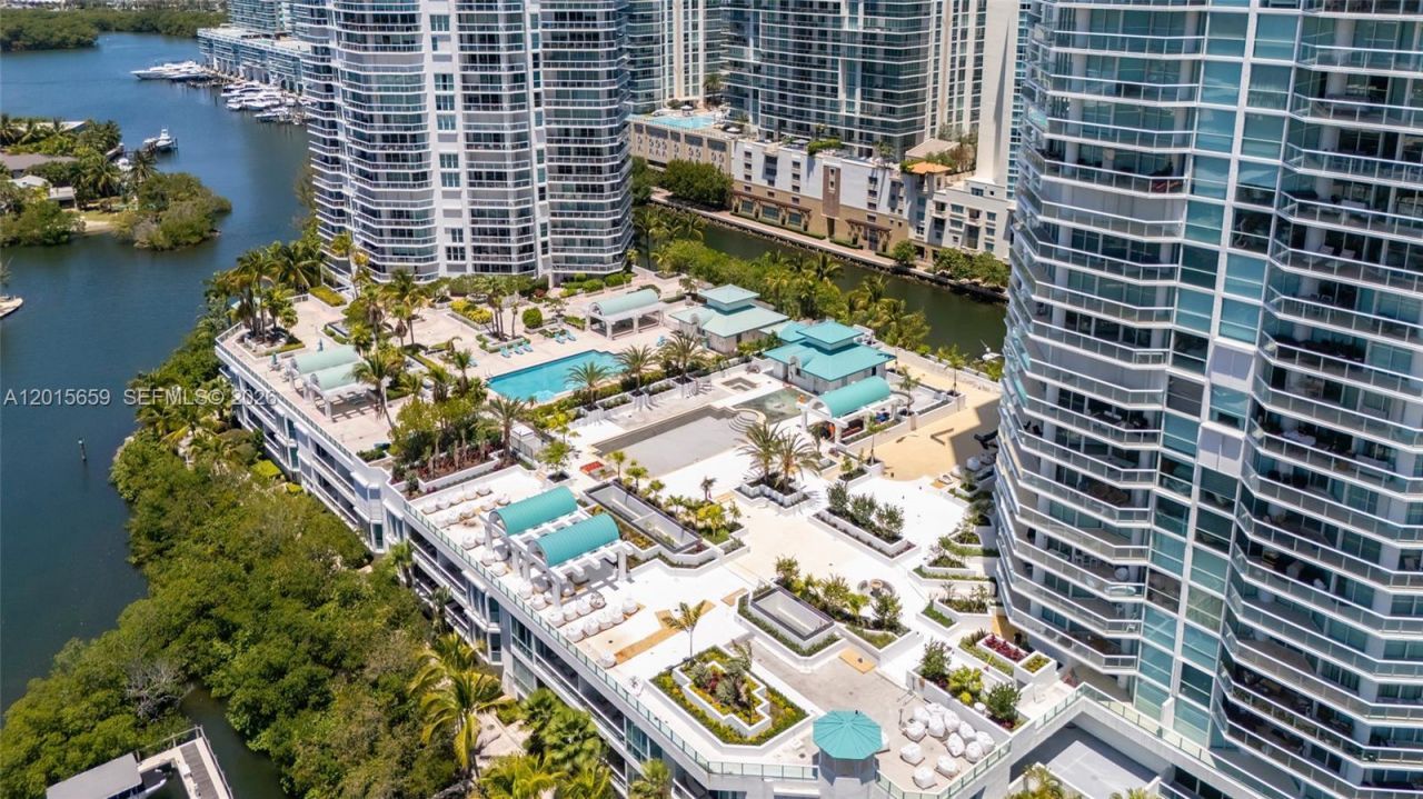16400 Collins Ave, Unit PH41, Sunny Isles Beach, FL 33160 Photo