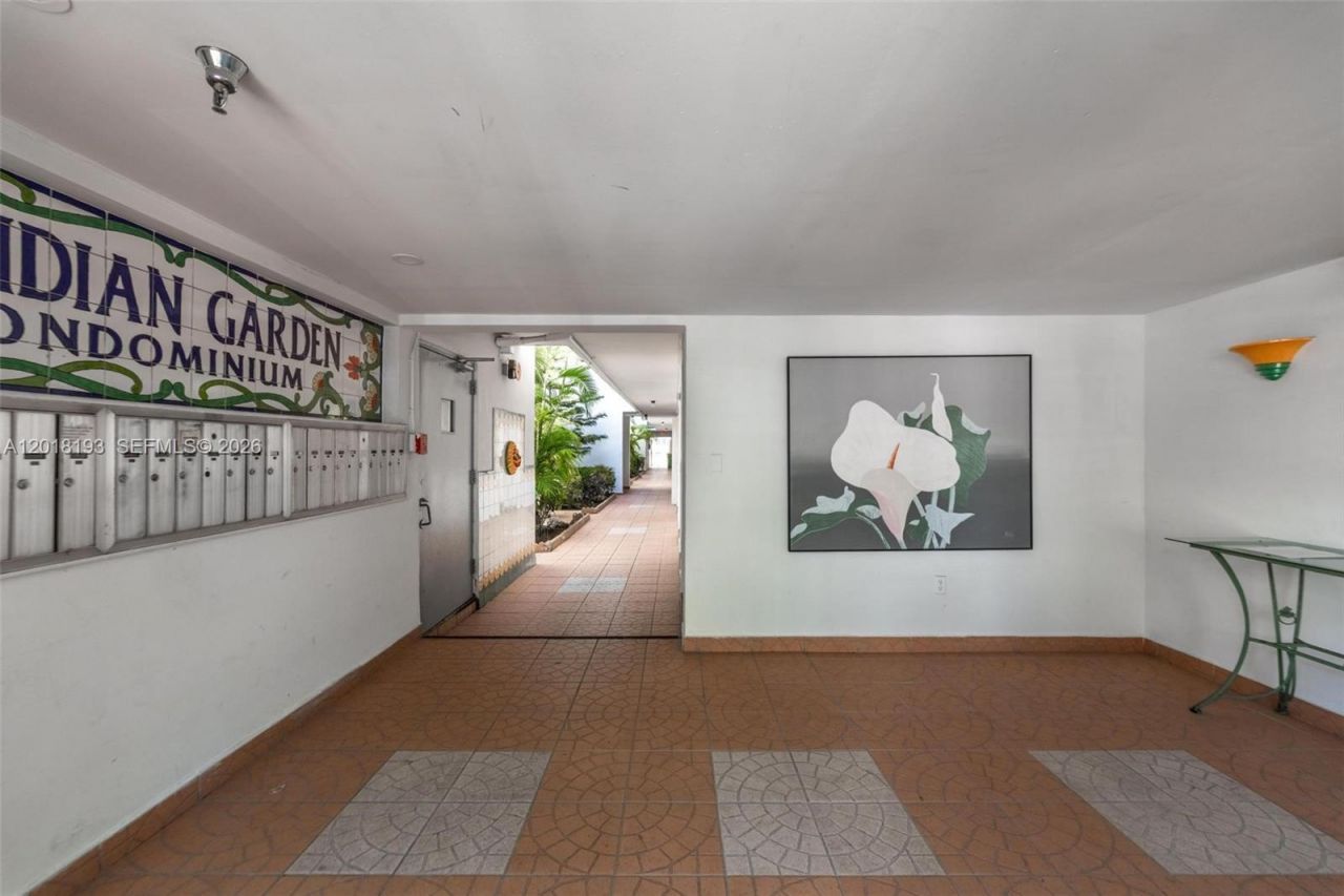 525 Meridian Ave , Unit 305, Miami Beach, FL 33139 Photo