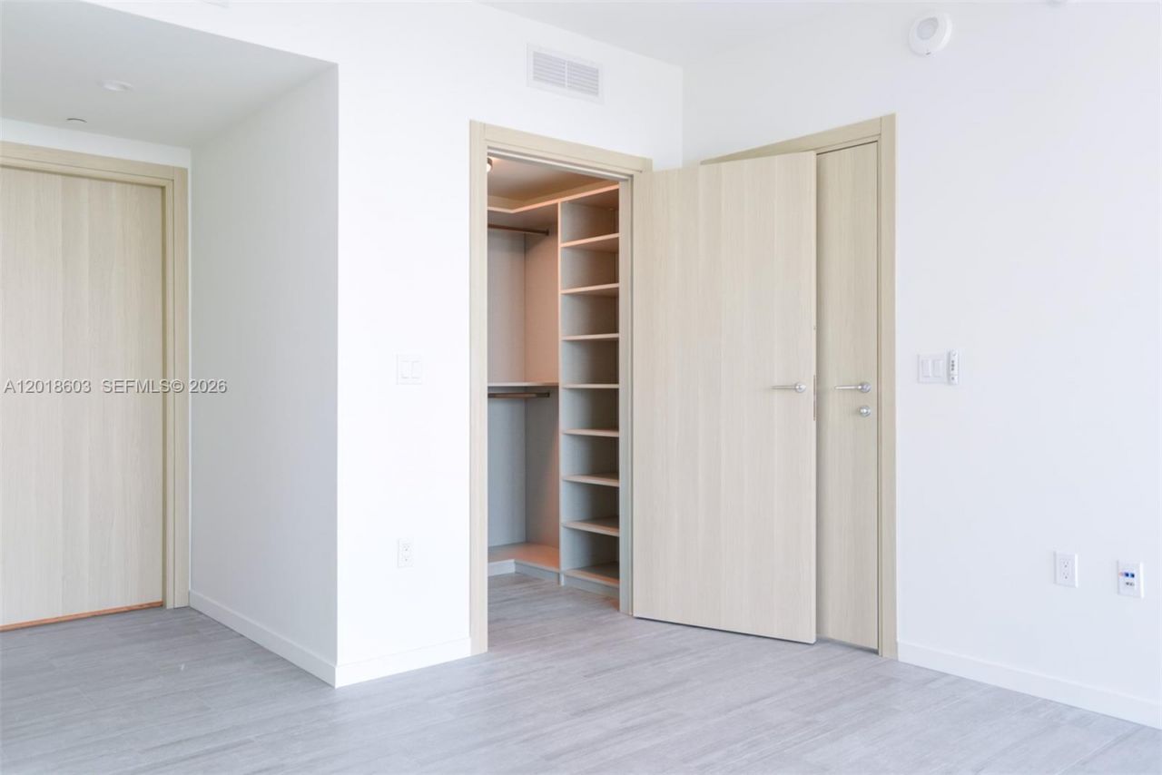 1000 Brickell Plaza , Unit 2910, Miami, FL 33131 Photo