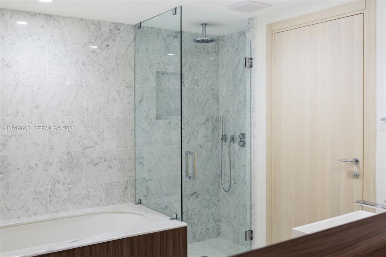 1000 Brickell Plaza , Unit 2910, Miami, FL 33131 Photo