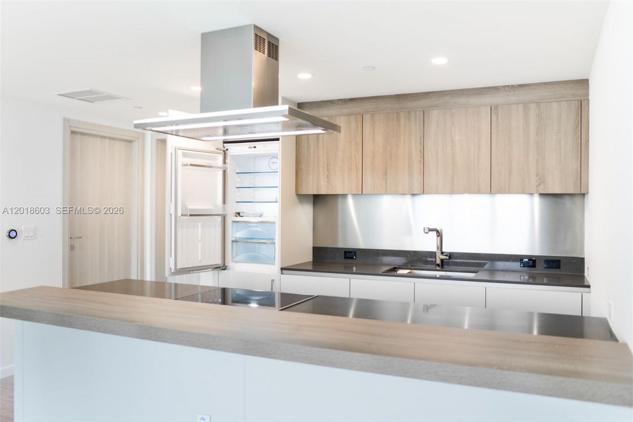 1000 Brickell Plaza , Unit 2910, Miami, FL 33131 Photo
