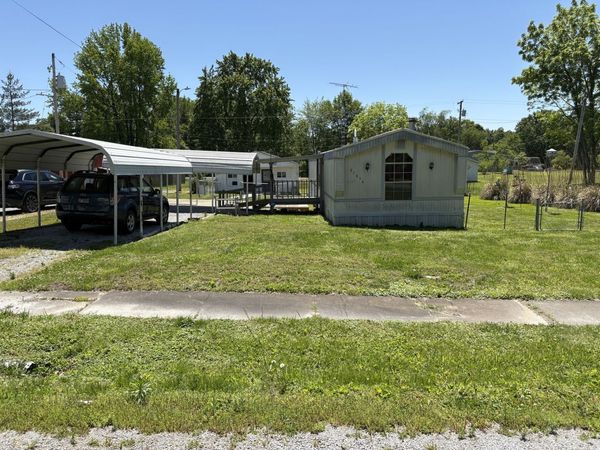 21654 Benton Street , Thompsonville, IL 62890