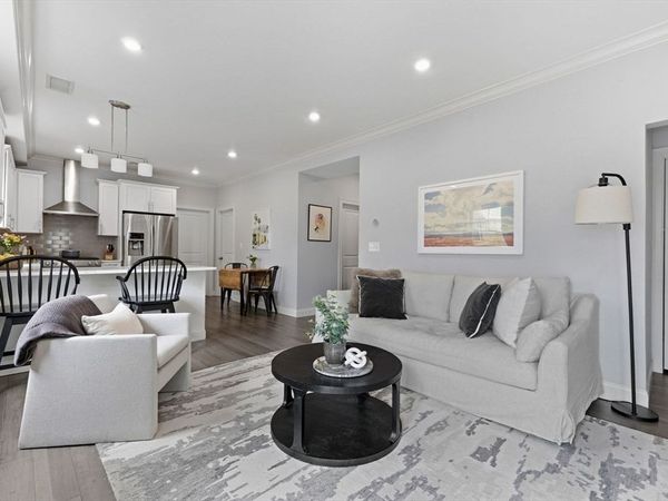 73 Bartlett Rd, Unit 1, Winthrop, MA 02152