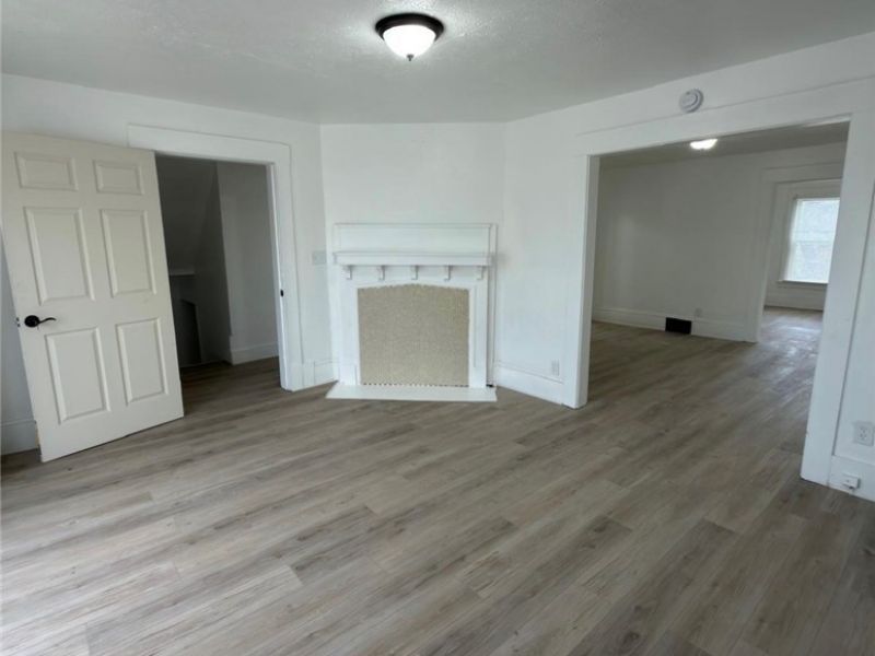 767 E 105th Street, Cleveland, OH 44108 Photo 13