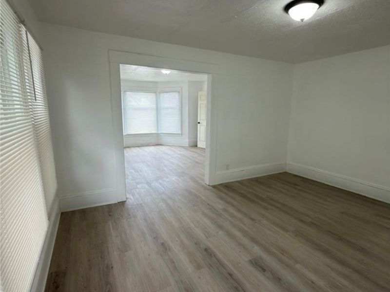767 E 105th Street, Cleveland, OH 44108 Photo 16