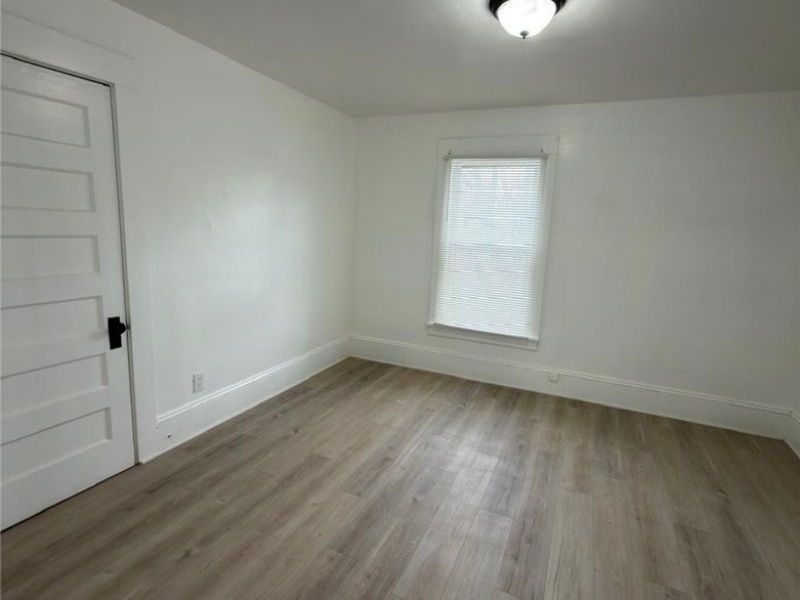767 E 105th Street, Cleveland, OH 44108 Photo 17