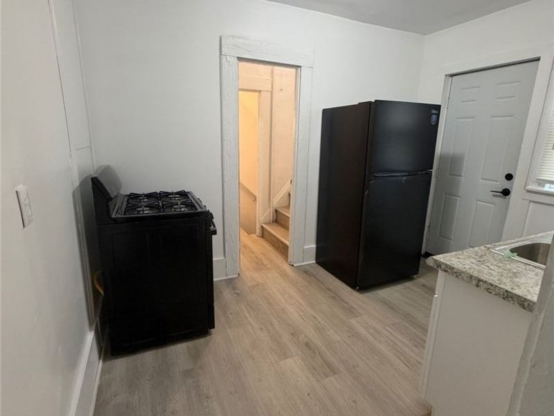 767 E 105th Street, Cleveland, OH 44108 Photo 19