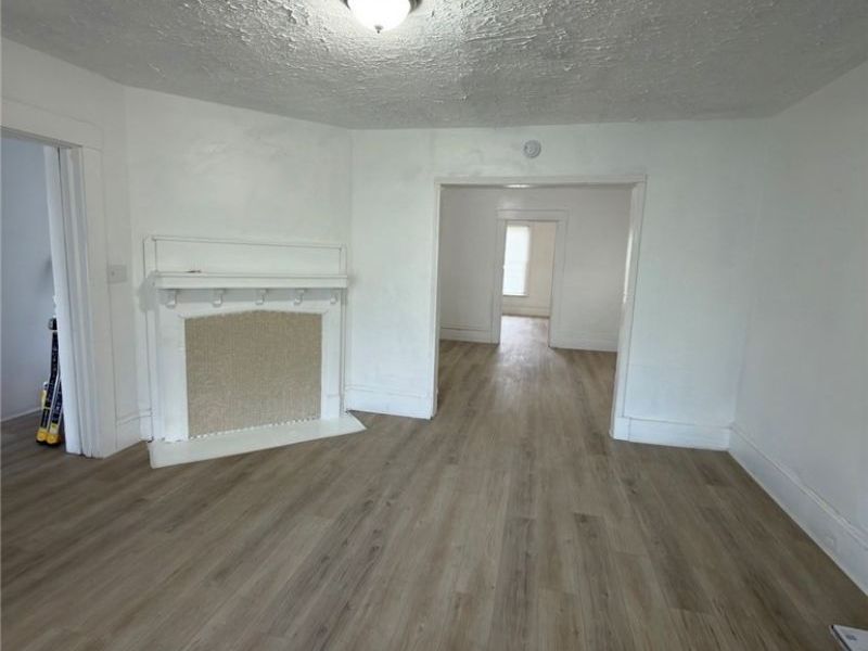 767 E 105th Street, Cleveland, OH 44108 Photo 2