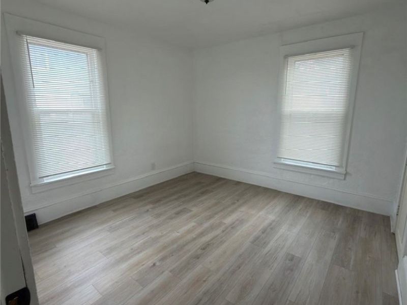 767 E 105th Street, Cleveland, OH 44108 Photo 6