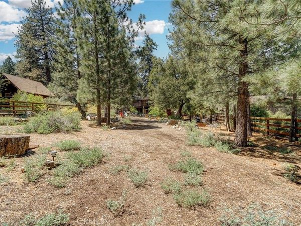 1827 Matterhorn Drive, Pine Mountain Club, CA 93222