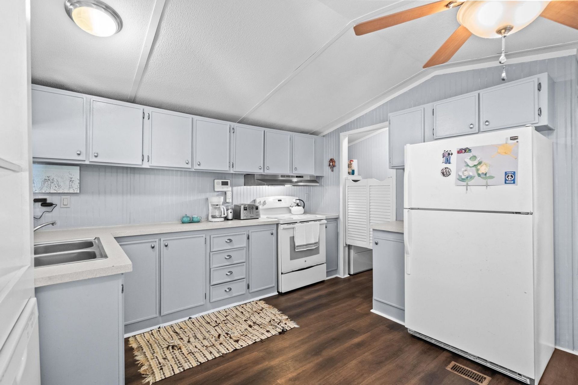1017 Foxfire Dr. Photo 13