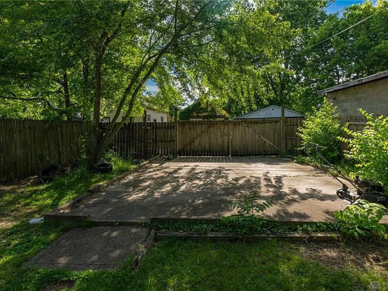 135 S Terry Street, Dayton, OH 45403 Photo 23