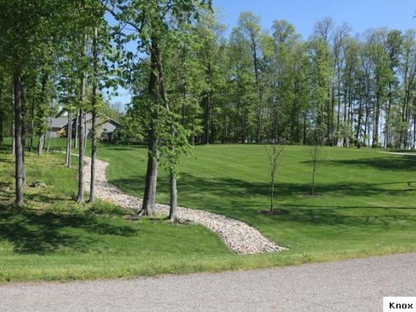 9583 Woodridge Cir, Fredericktown, OH 43019