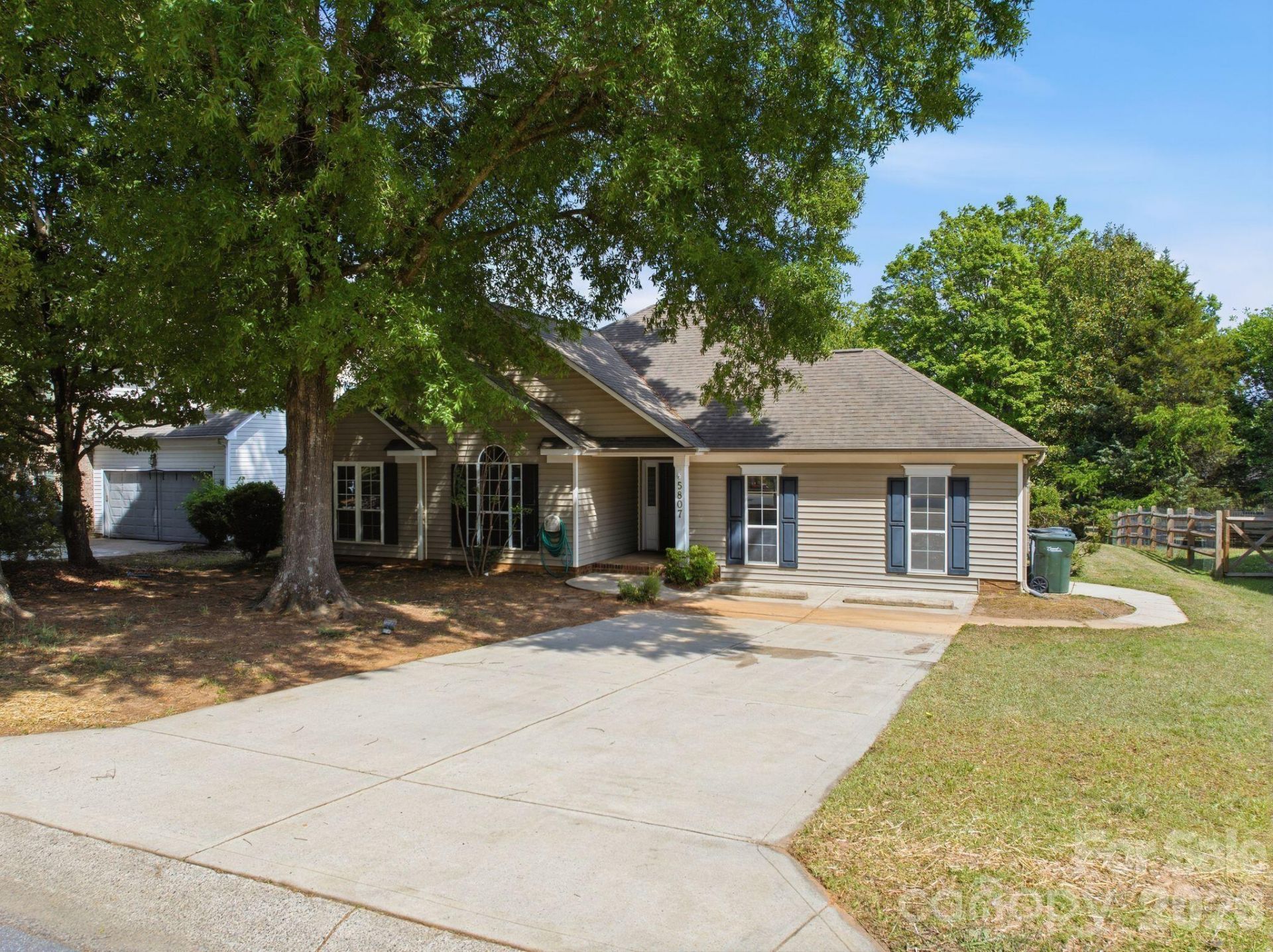 5807 Timber Falls Place Nw, Concord, NC 28027 Main Photo