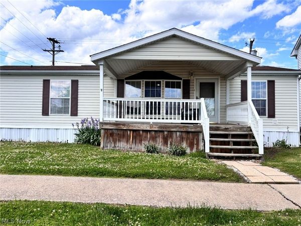 1910 Main Street , Stockport, OH 43787