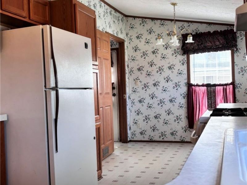 1910 Main Street, Stockport, OH 43787 Photo 6