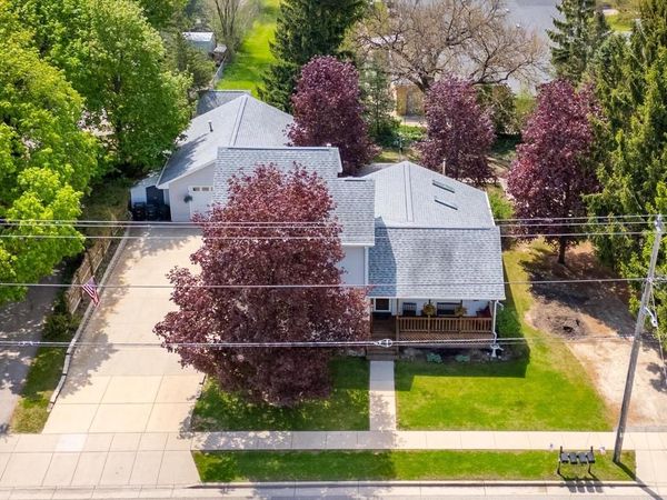 605 MAPLE STREET, Palmyra, WI 53156