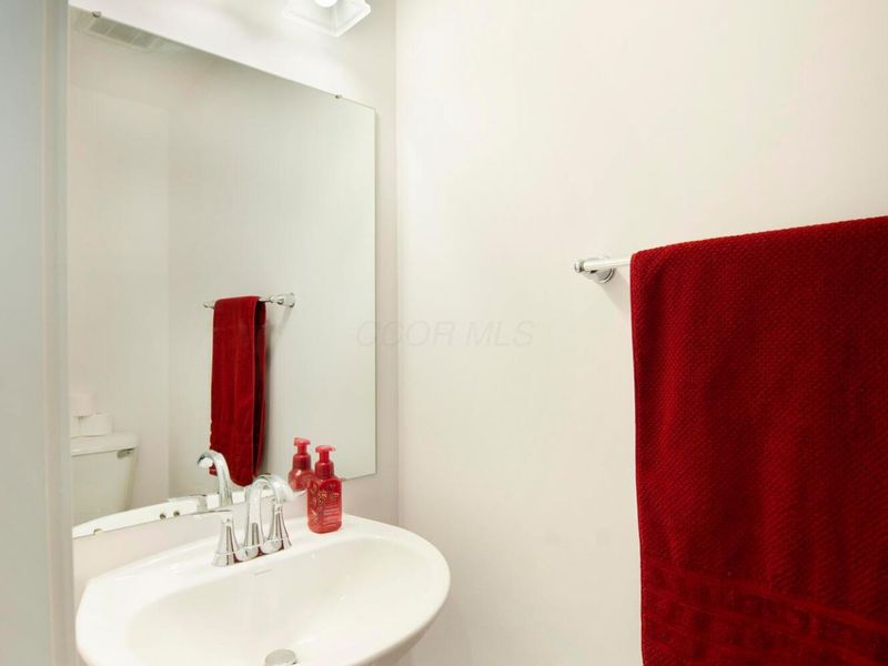 1698 Lewes Castle Drive , Grove City, OH 43123 Photo 6