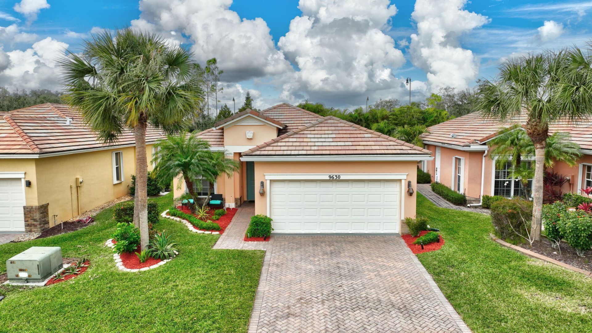 9630 SW Flowermound Circle, Port Saint Lucie, FL 34987 Photo