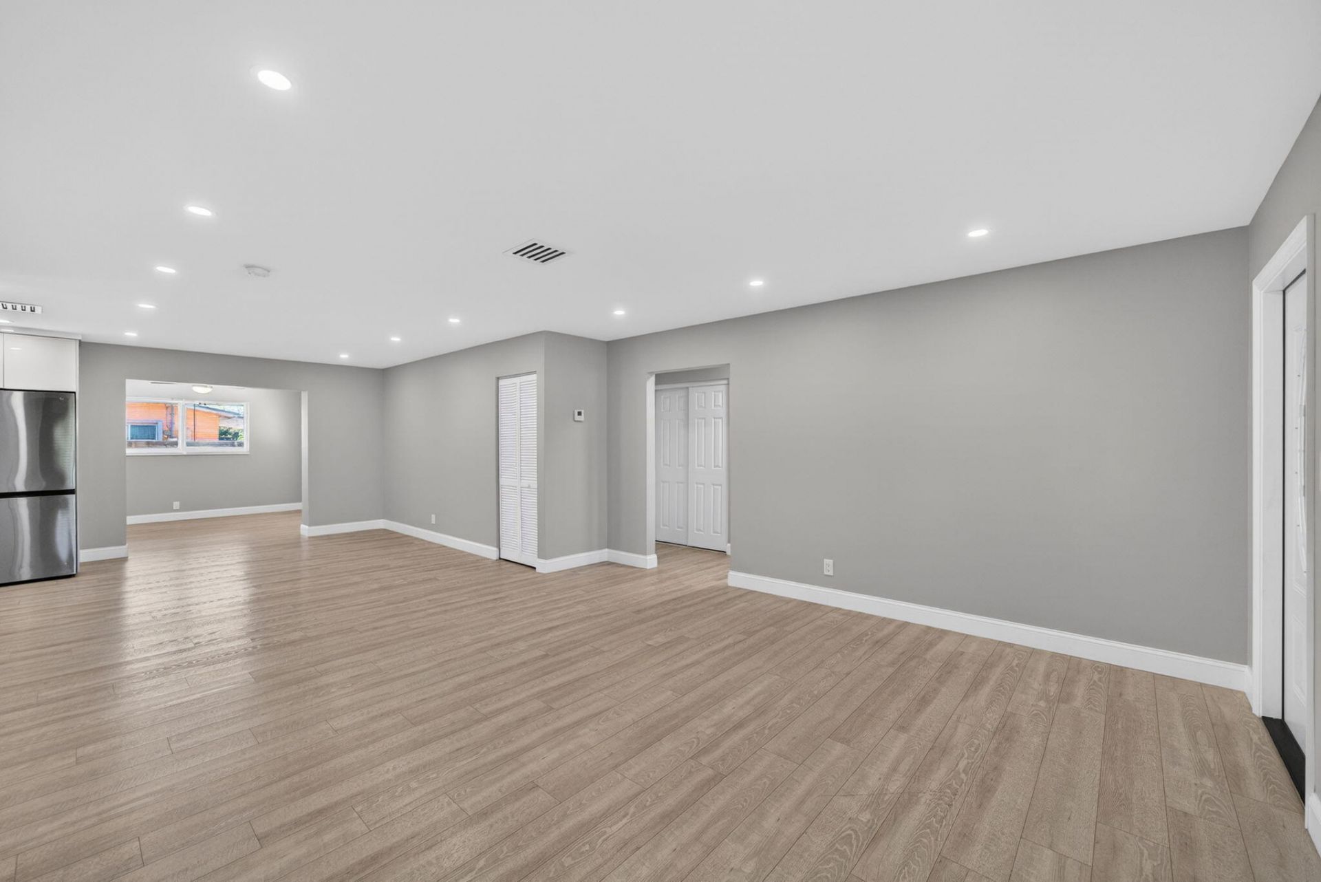 850 SE 1st Avenue, Pompano Beach, FL 33060 Photo