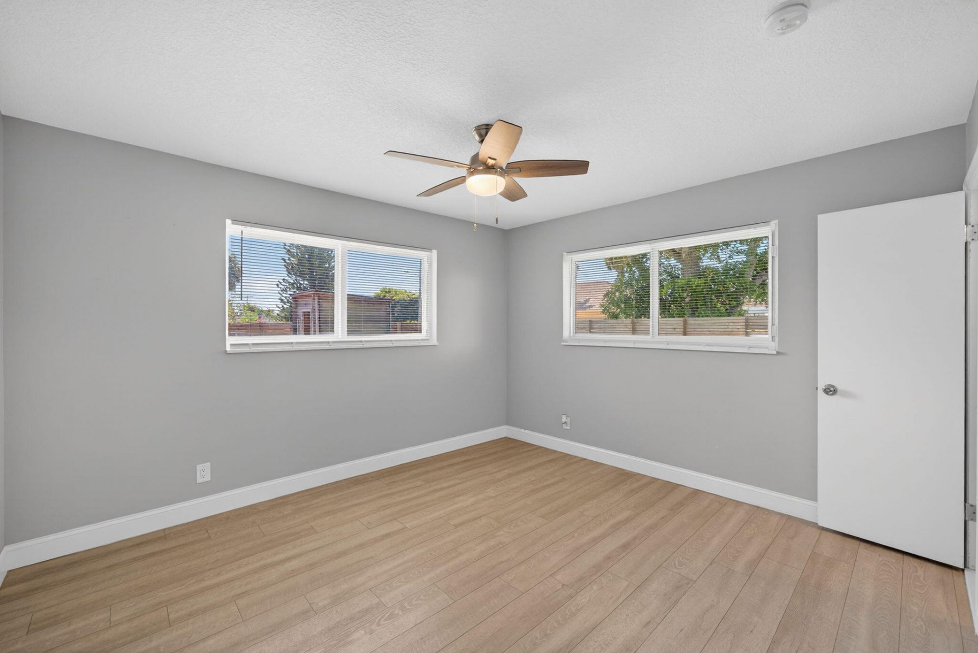 850 SE 1st Avenue, Pompano Beach, FL 33060 Photo