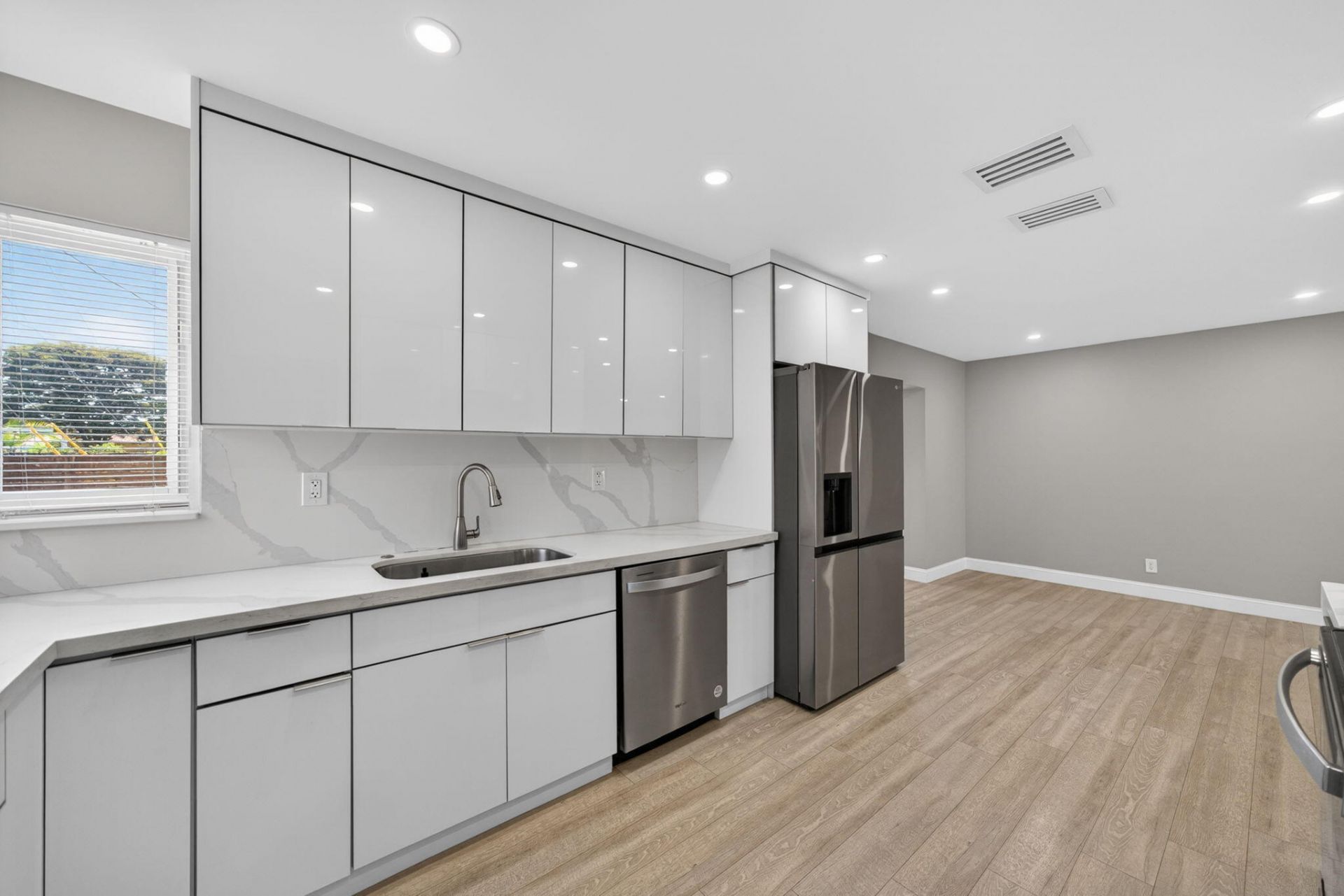 850 SE 1st Avenue, Pompano Beach, FL 33060 Photo