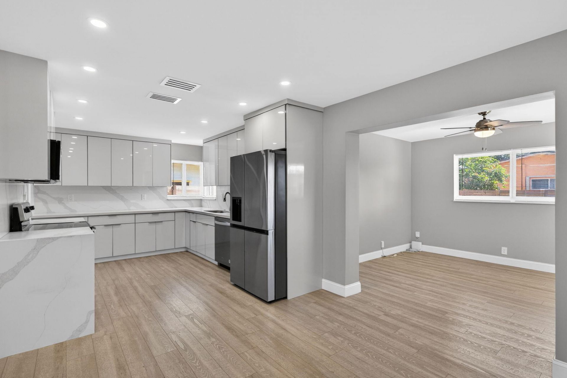 850 SE 1st Avenue, Pompano Beach, FL 33060 Photo