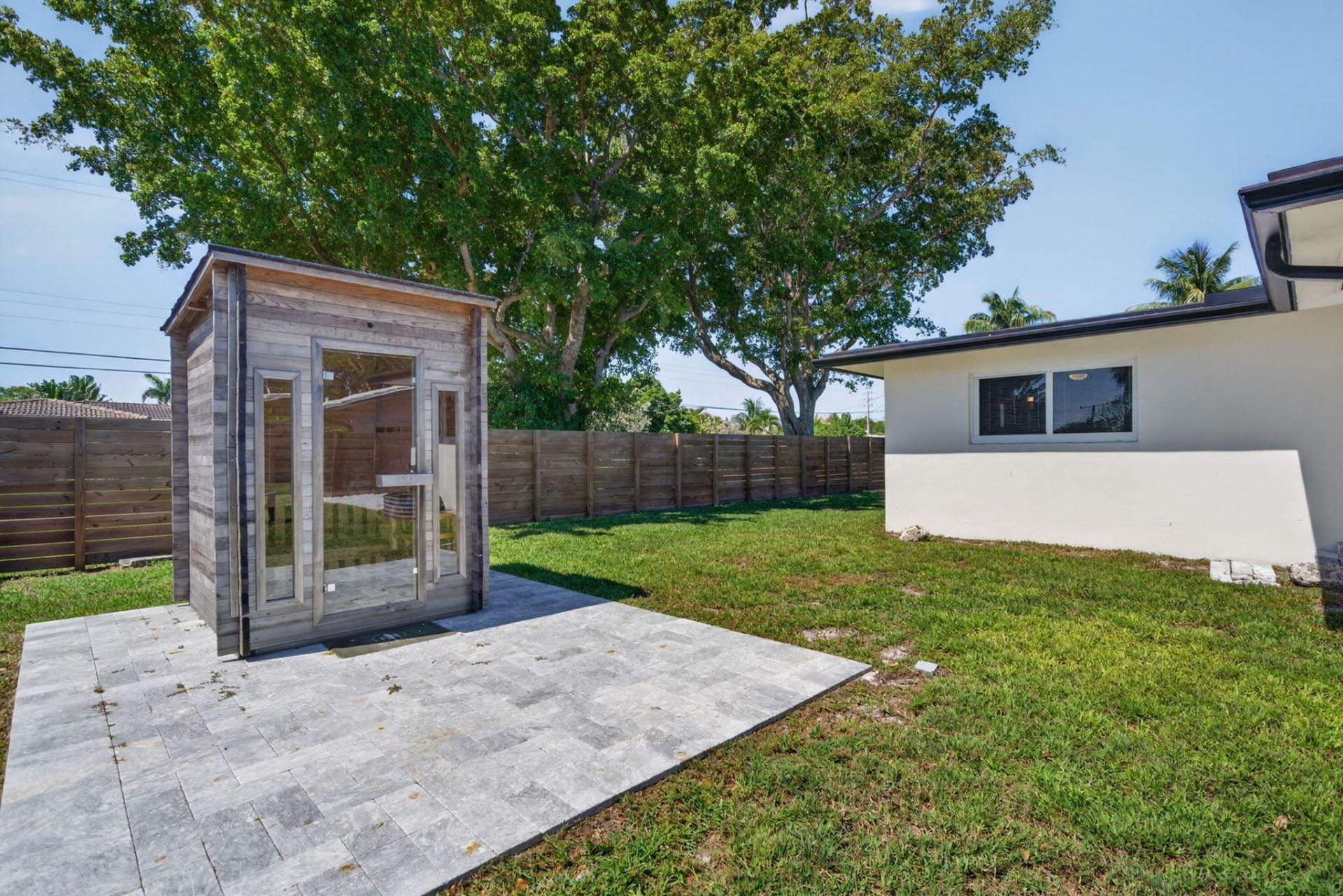 850 SE 1st Avenue, Pompano Beach, FL 33060 Photo