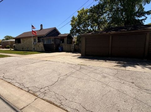 Main Photo
