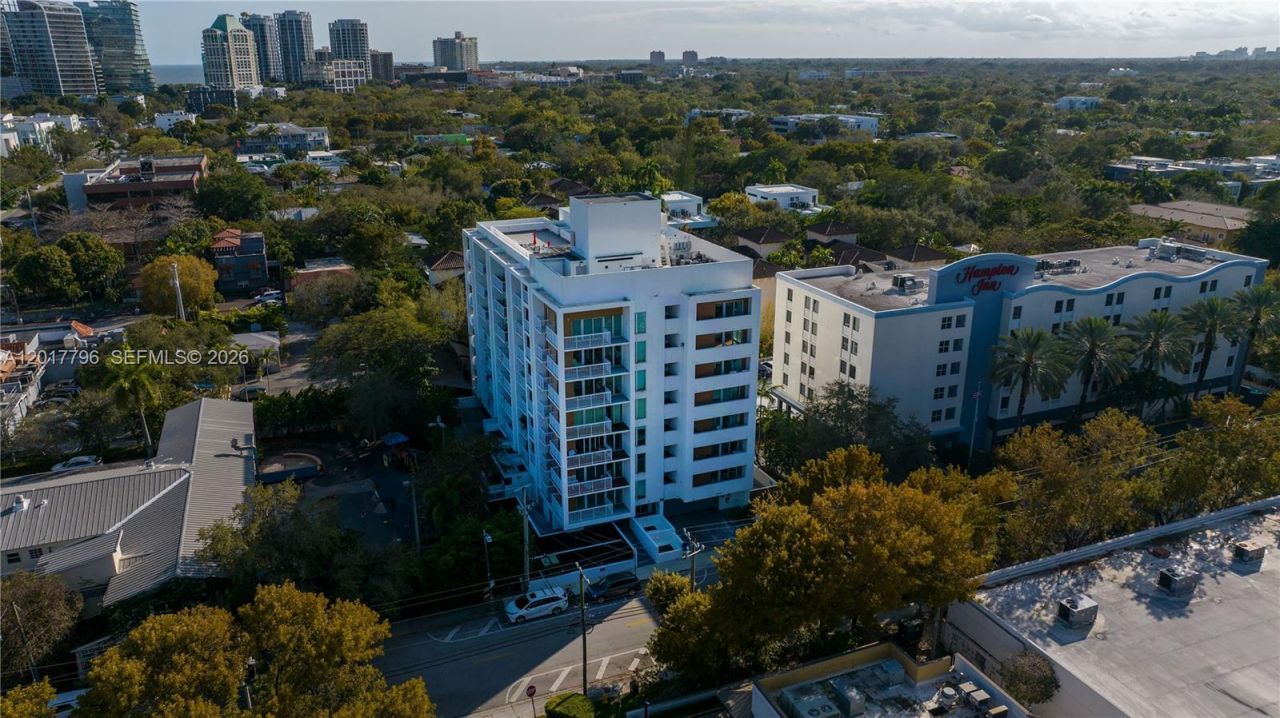2740 SW 28th Ter , Unit 202, Miami, FL 33133 Photo