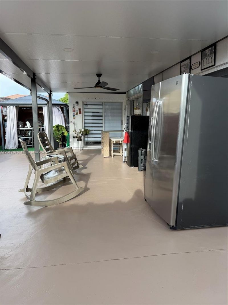 15823 SW 82nd St, Miami, FL 33193 Photo