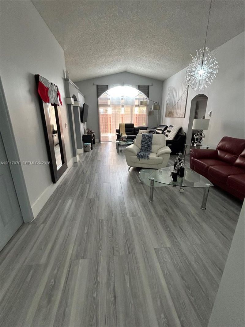 15823 SW 82nd St, Miami, FL 33193 Photo