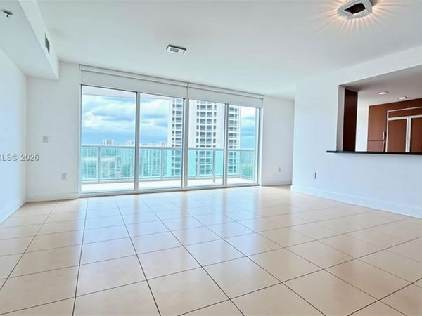 19400 Turnberry Way, Unit 1132, Aventura, FL 33180
