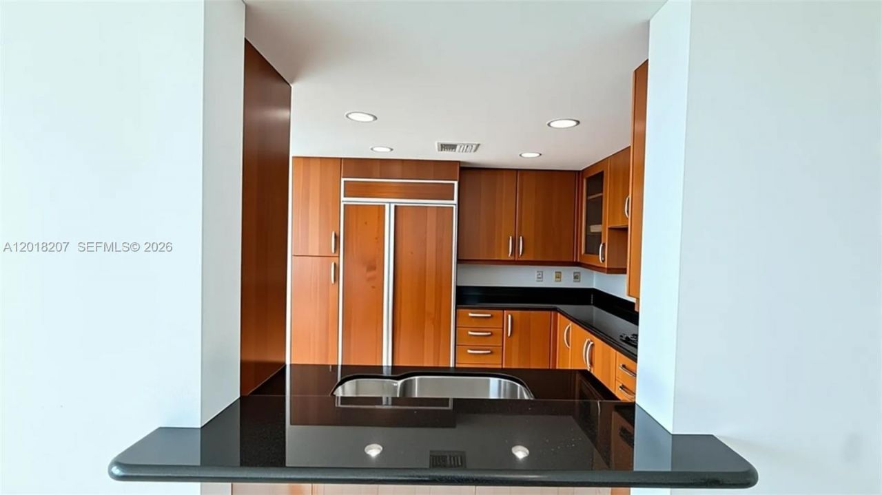 19400 Turnberry Way, Unit 1132, Aventura, FL 33180 Photo
