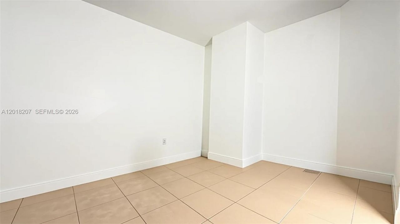19400 Turnberry Way, Unit 1132, Aventura, FL 33180 Photo