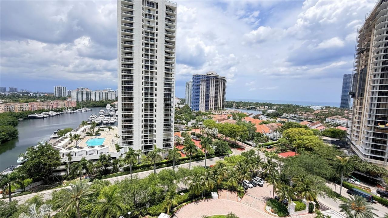 19400 Turnberry Way, Unit 1132, Aventura, FL 33180 Photo