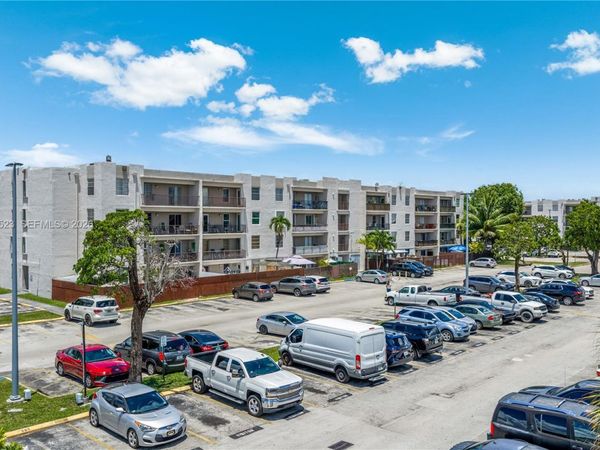 5775 W 20th Ave , Unit 404, Hialeah, FL 33012