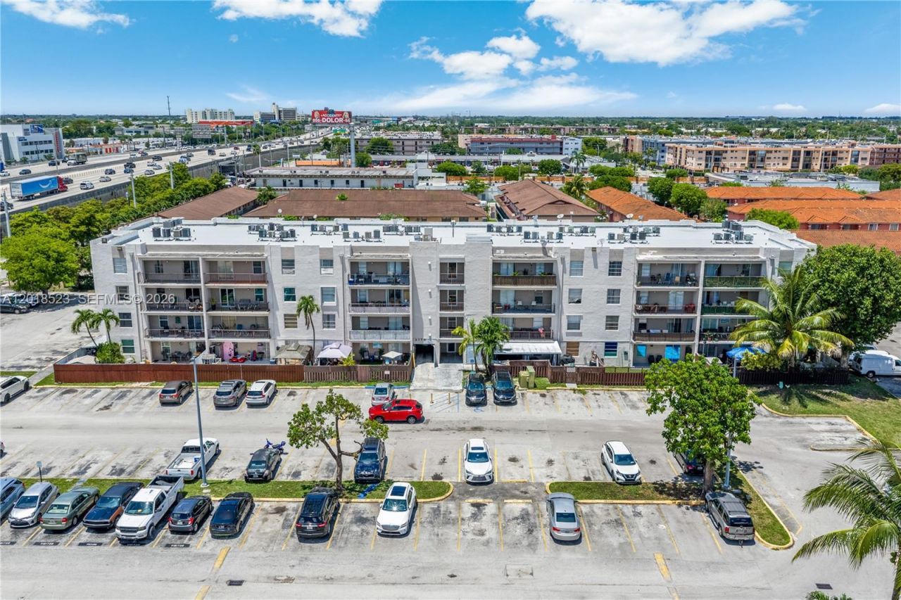 5775 W 20th Ave , Unit 404, Hialeah, FL 33012 Photo