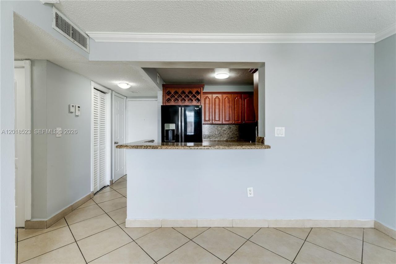 5775 W 20th Ave , Unit 404, Hialeah, FL 33012 Photo