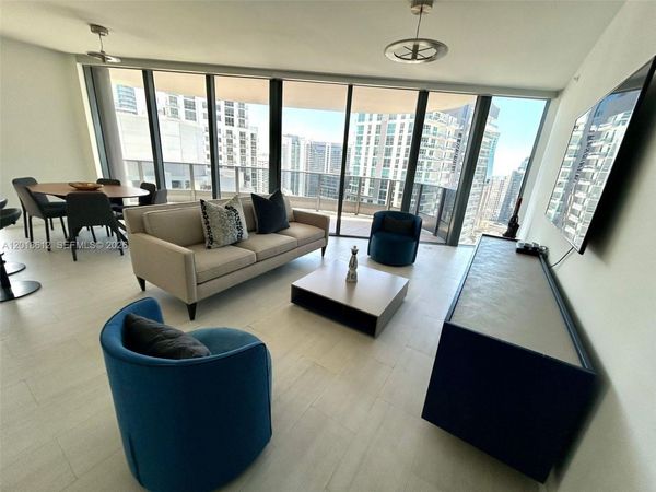 1000 Brickell Plz , Unit 4001, Miami, FL 33131