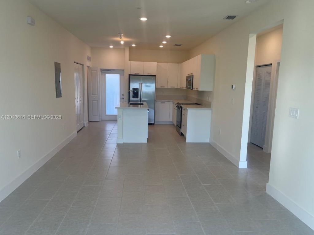 8167 NW 41 St , Unit 407, Doral, FL 33166 Photo