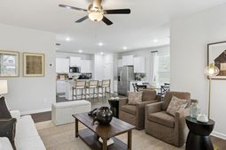 108 Acuna Street photo 4