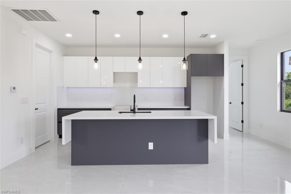 1222 Earnest St E, Lehigh Acres, FL 33974 Photo